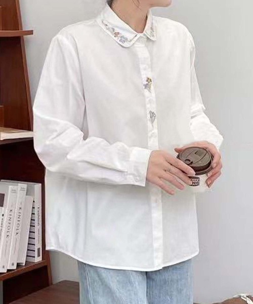aimoha(アイモハ)の「刺繍入り襟デザインシャツ(シャツ/ブラウス・レディース・ホワイト系その他6/ホワイト系その他5/ホワイト系その他4/ホワイト系その他2/ホワイト系その他3/ホワイト系その他/ホワイト・FREE)」の12枚目の写真