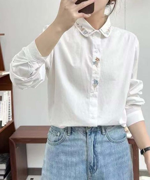 aimoha(アイモハ)の「刺繍入り襟デザインシャツ(シャツ/ブラウス・レディース・ホワイト系その他6/ホワイト系その他5/ホワイト系その他4/ホワイト系その他2/ホワイト系その他3/ホワイト系その他/ホワイト・FREE)」の13枚目の写真