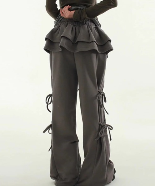 lilful（リルフル）の「サイドリボン ウエストフリル フェイクレイヤード ワイドスウェットパンツ（スウェットパンツ・レディース・グレー/アイボリー/ブラック/ブラウン/チャコール・F）」の15枚目の写真