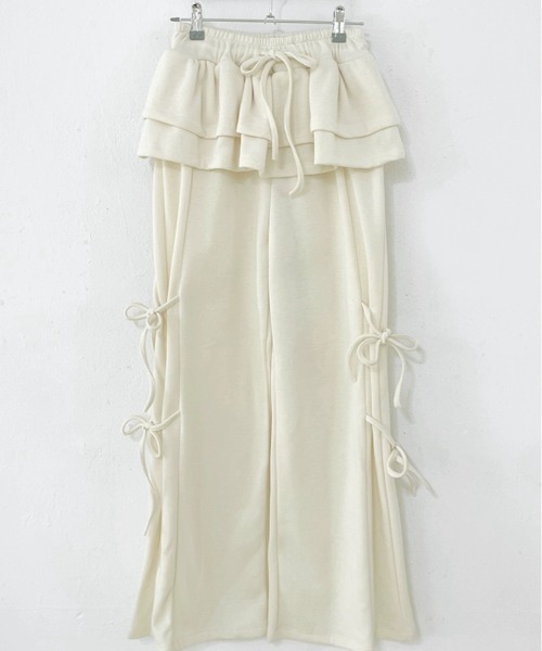 lilful（リルフル）の「サイドリボン ウエストフリル フェイクレイヤード ワイドスウェットパンツ（スウェットパンツ・レディース・グレー/アイボリー/ブラック/ブラウン/チャコール・F）」の6枚目の写真