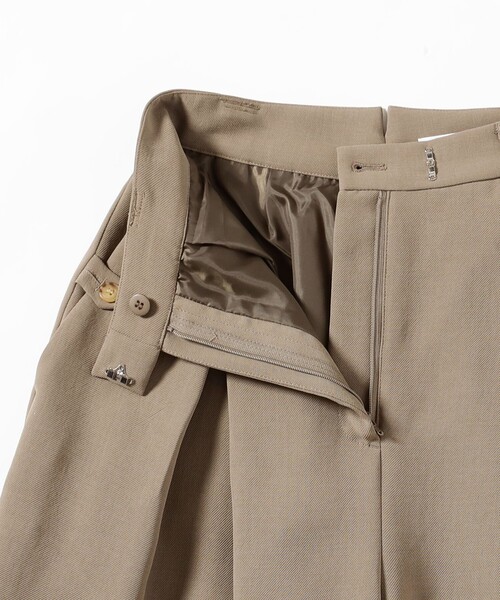 Ray BEAMS(レイビームス)の「RBS / ボックス タック ワイド パンツ(スラックス・レディース・モカ/グレー・0/1)」の21枚目の写真