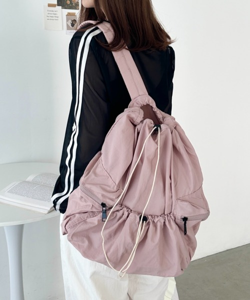 CLEA（クレア）の「ドローストリング大容量リュック（バックパック/リュック・レディース・ブルー/アイボリー/ブラック/カーキ/ピンク・FREE）」の21枚目の写真