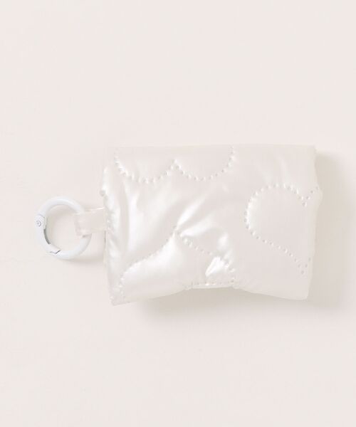 Mayree（メイリー）の「【float】キルティング メタリック エアポッズ/エアポッズプロ ケース カバー【AirPods 第1世代/第2世代/第3世代/第4世代/pro/pro2】（ヘッドフォン/イヤホン・レディース・シルバー系3/ピンク系1/ピンク系2/シルバー系1/ホワイト系1/ホワイト系2/シルバー系2・FREE）」の22枚目の写真