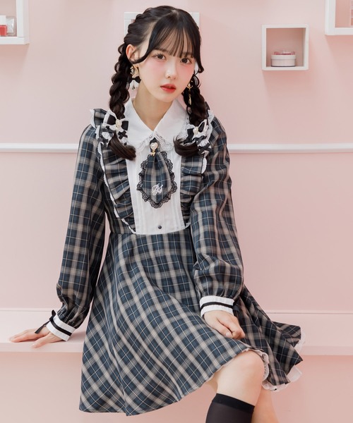 ROJITA（ロジータ）の「ロゴ入りネクタイ付きスリーブデザインワンピース（ワンピース・レディース・ピンク/ブラック/チェック・FREE）」の3枚目の写真