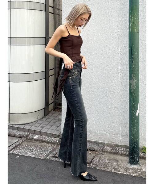 EMODA（エモダ）の「ハングラッフルキャミソール（Tシャツ/カットソー・レディース・ブラック/その他/ブラウン/その他1・FREE）」の8枚目の写真