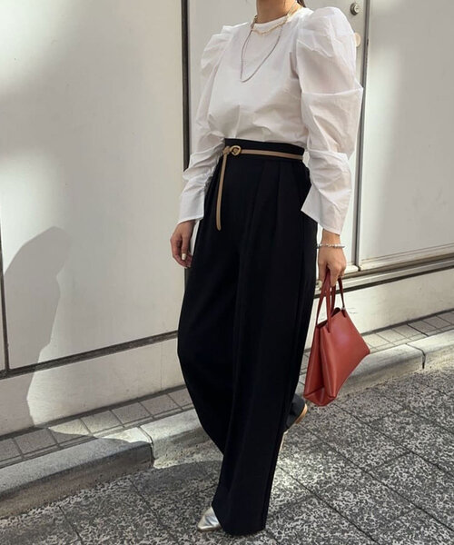 SHENERY（シーナリー）の「《WEB限定》《スタイルアップ効果抜群！》タックワイドパンツ（その他パンツ・レディース・ブラック/チャコールグレー/ライトグレー・38/34/36）」の5枚目の写真