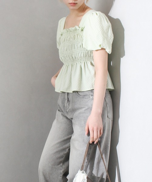 SpRay（スプレイ）の「シャ－リングスクエアネックトップス（シャツ/ブラウス・レディース・アイボリー/ブラック/ブルー/ホワイト/グリーン・FREE）」の8枚目の写真