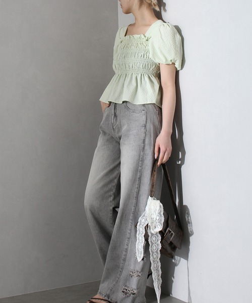 SpRay（スプレイ）の「シャ－リングスクエアネックトップス（シャツ/ブラウス・レディース・アイボリー/ブラック/ブルー/ホワイト/グリーン・FREE）」の9枚目の写真