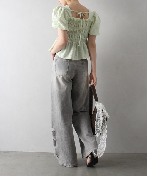 SpRay（スプレイ）の「シャ－リングスクエアネックトップス（シャツ/ブラウス・レディース・アイボリー/ブラック/ブルー/ホワイト/グリーン・FREE）」の13枚目の写真