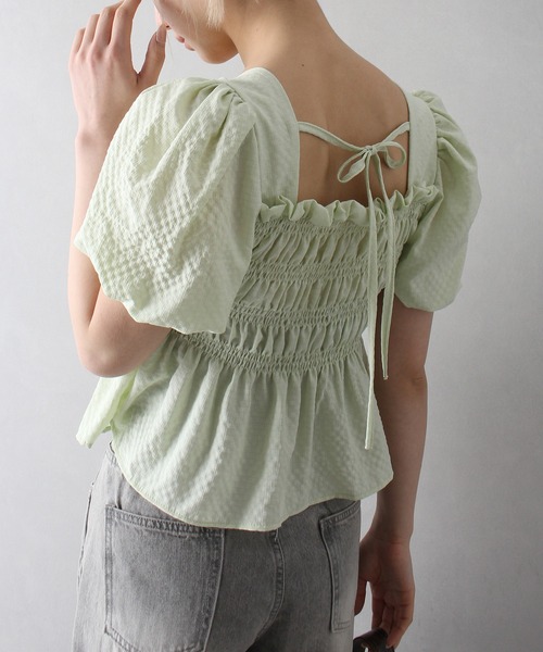 SpRay（スプレイ）の「シャ－リングスクエアネックトップス（シャツ/ブラウス・レディース・アイボリー/ブラック/ブルー/ホワイト/グリーン・FREE）」の15枚目の写真