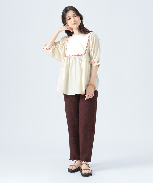BEAMS HEART(ビームスハート)の「ギザ刺繍 異素材 Tシャツ(Tシャツ/カットソー・レディース・グリーン/ブラック/ホワイト系その他5・FREE)」の13枚目の写真