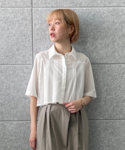 GALLEST(ギャレスト)の「【ZOZO限定】プリーツクロップドシャツ(シャツ/ブラウス・レディース・ホワイト・38)」の2枚目の写真