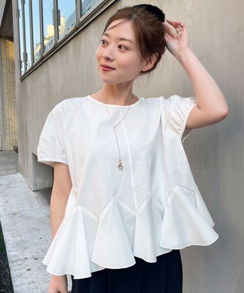 le.coeur blanc(ルクールブラン)の「TORRAZZO DONNA裾フレアートップス(Tシャツ/カットソー・レディース・ホワイト/ブラック・38)」の5枚目の写真