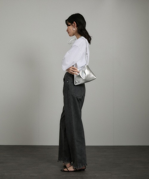 SALON adam et rope'（サロン アダム エ ロペ）の「ビジューエンブロイダリーオーバーサイズT（Tシャツ/カットソー・レディース・チャコールグレー/オフホワイト・FREE）」の11枚目の写真