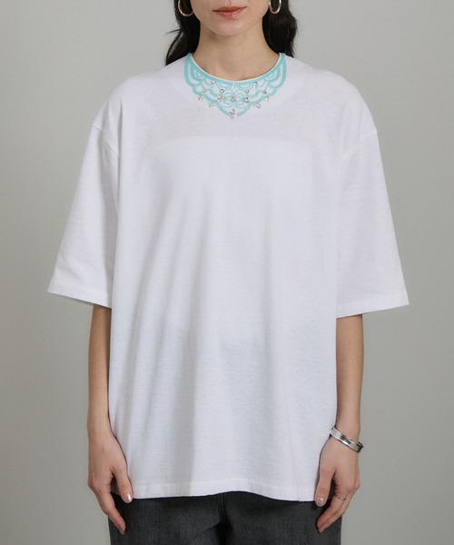 SALON adam et rope'（サロン アダム エ ロペ）の「ビジューエンブロイダリーオーバーサイズT（Tシャツ/カットソー・レディース・チャコールグレー/オフホワイト・FREE）」の14枚目の写真