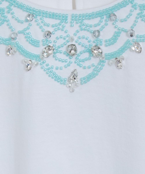 SALON adam et rope'（サロン アダム エ ロペ）の「ビジューエンブロイダリーオーバーサイズT（Tシャツ/カットソー・レディース・チャコールグレー/オフホワイト・FREE）」の21枚目の写真