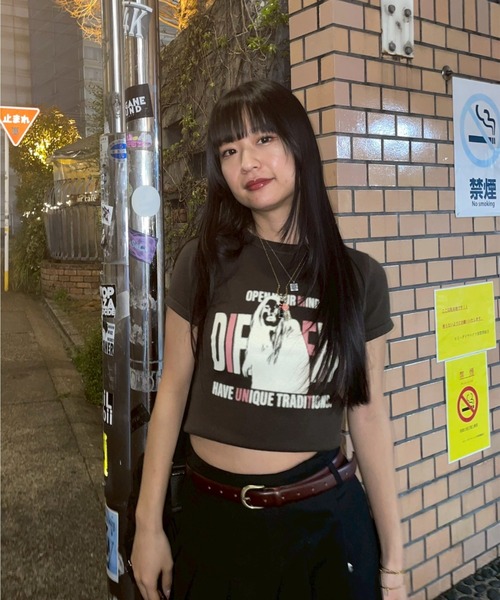 グラフィックプリントハーフスリーブニットトップ（ニット