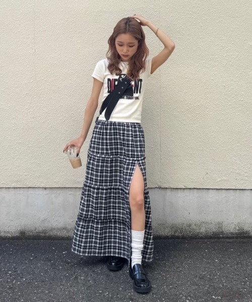 グラフィックプリントハーフスリーブニットトップ（ニット