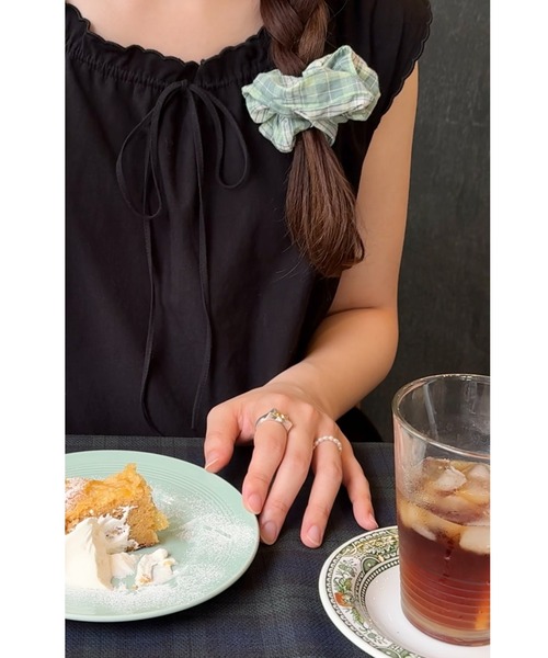 GIUNON(ジウノン)の「pearl beads ring / パールビーズリング(リング・レディース・ホワイト・FREE)」の4枚目の写真