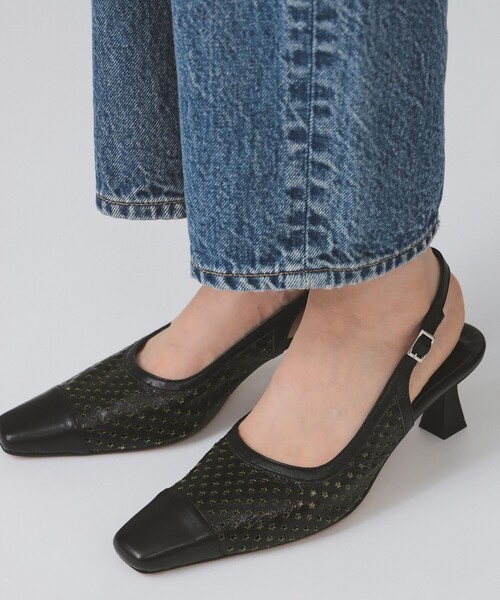 Ray BEAMS(レイビームス)の「パンチング ヒール(パンプス・レディース・ゴールド/ブラック・24.5cm/24.0cm/23.0cm/25.0cm/23.5cm)」の2枚目の写真