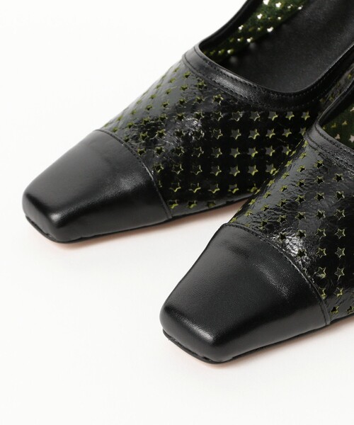 Ray BEAMS(レイビームス)の「パンチング ヒール(パンプス・レディース・ゴールド/ブラック・24.5cm/24.0cm/23.0cm/25.0cm/23.5cm)」の5枚目の写真