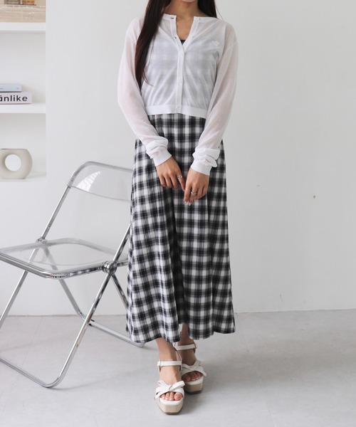 INGNI(イング)の「【WEB限定】胸ロゴシアーニットカーディガン(カーディガン/ボレロ・レディース・ブラック×ブラック/ホワイト×ホワイト/グレー×ホワイト/ピンク系2/サックスブルー系・M)」の11枚目の写真