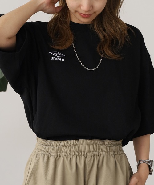 【UMBRO】 ★ PopRush Graphic S/S TEE ★ 男女共用 ☆関税込☆UMBRO☆HBL OG SIDE TAPE CREW-NECK SHORT SLEEVE T