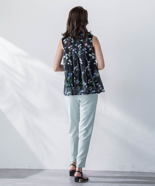 Viaggio Blu（ビアッジョブルー）の「接触冷感2WAYストレッチジョガーパンツ≪洗濯機で洗える≫（その他パンツ・レディース・ブラック/グリーン・S/M/L）」の21枚目の写真