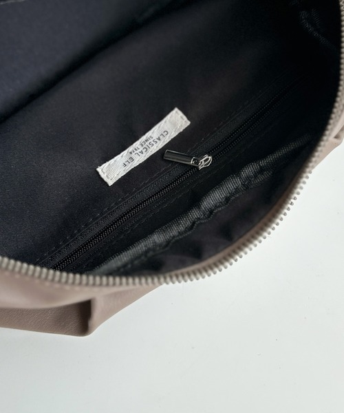 classicalelf（クラシカルエルフ）の「ころんとした可愛いフォルム。ソフトバンバッグ（ショルダーバッグ・レディース・ブラック/ベージュ系・ONE SIZE）」の17枚目の写真