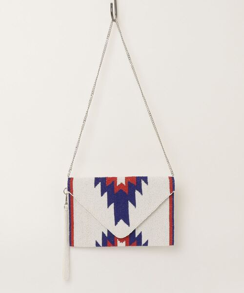 MAISON mou(メゾンムー)の「【Swaraj/スワラージ】NATIVE柄ビーズクラッチ(手刺繍ビーズ)(クラッチバッグ・レディース・ホワイト/ネイビー・FREE)」の1枚目の写真