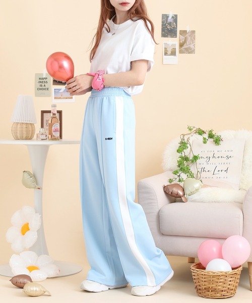 NERDY(ノルディ)の「カラーブロックトラックパンツ(スウェットパンツ・レディース・ピンク/ブルー/ホワイト・S/M/SS)」の12枚目の写真