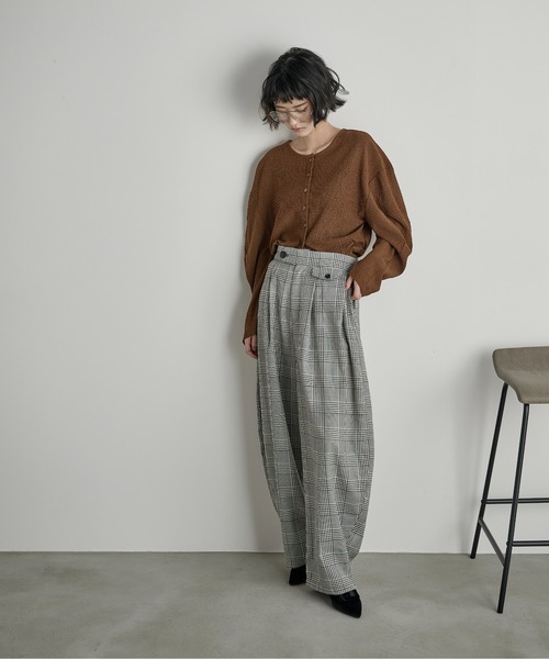 THE YOn(ザヨン)の「2WAYフォルムスリーブリップルジャガードカーディガン(Tシャツ/カットソー・レディース・ブラウン/ブラック/アイボリー・FREE)」の6枚目の写真