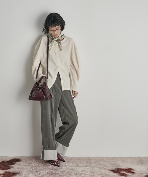 THE YOn(ザヨン)の「2WAYフォルムスリーブリップルジャガードカーディガン(Tシャツ/カットソー・レディース・ブラウン/ブラック/アイボリー・FREE)」の12枚目の写真