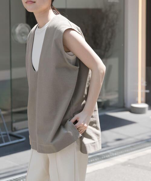 FORK&SPOON（フォークアンドスプーン）の「FORK&SPOON　ジャガードUネックベスト（ベスト・レディース・カーキ/ブラック/アイボリー・1）」の3枚目の写真