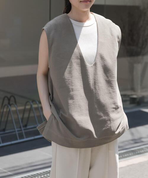 FORK&SPOON（フォークアンドスプーン）の「FORK&SPOON　ジャガードUネックベスト（ベスト・レディース・カーキ/ブラック/アイボリー・1）」の17枚目の写真