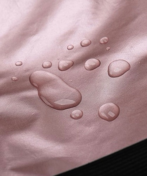 FUNALIVE（ファンアライブ）の「防水加工ラミネートコーティング大容量２ポケットボストンバッグ　トラベル＆ジム用（ボストンバッグ・メンズ・シルバー/ブラック/ライトグリーン/ピンク・FREE）」の9枚目の写真