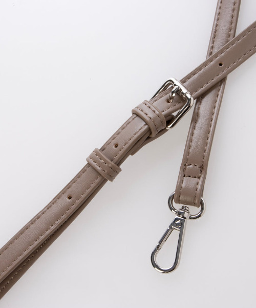 cache cache(カシュ カシュ)の「カシュカシュ cachecache / マット素材2wayボストン(ハンドバッグ・レディース・ベージュ系その他/イエロー/ブラック・FREE)」の4枚目の写真