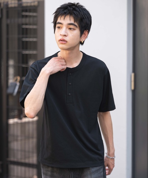 WEGO(ウィゴー)の「WEGO/リラックスフィットヘンリーネックT(Tシャツ/カットソー・メンズ・ブラック/ホワイト/その他1・LARGE/MEDIUM)」の1枚目の写真