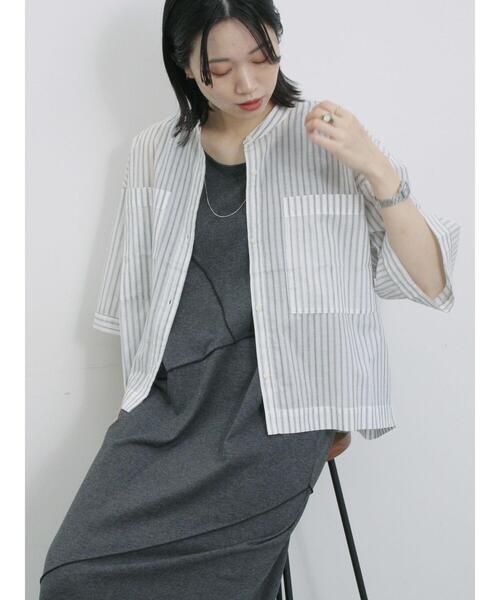 Samansa Mos2 blue(サマンサモスモスブルー)の「◎シアーストライプシャツ(シャツ/ブラウス・レディース・オフホワイト/ブラウン/ベージュ・F)」の15枚目の写真