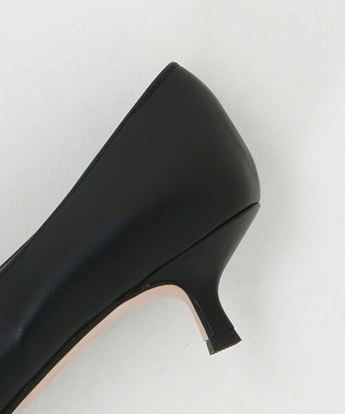 ODETTE E ODILE（オデットエオディール）の「ソフトVリボン パンプス40↓↑（パンプス・レディース・グレー系/ナチュラル/ブラック・22.5cm/24cm/23cm/23.5cm/25cm/22cm/24.5cm）」の18枚目の写真