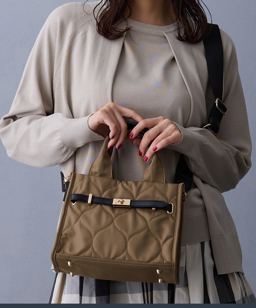 【期間限定値下げ】ニコル ポーチ 新品 セール】キルティングスクエアBAG（トートバッグ）｜NICOLE