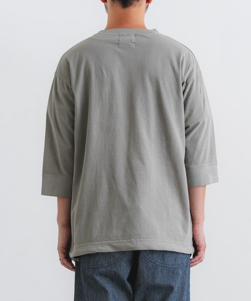 quadro(クオドロ)の「シルキーコットンドライ天竺裏ポケット7分袖クルーネックP/O(Tシャツ/カットソー・メンズ・グレー/ダークブラウン/キナリ・MEDIUM/LARGE)」の13枚目の写真
