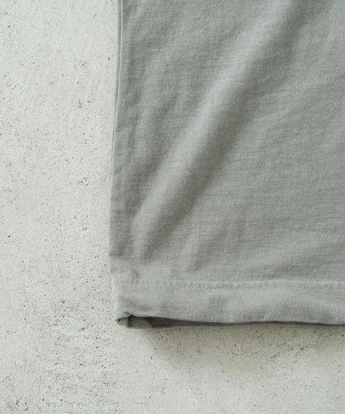 quadro(クオドロ)の「シルキーコットンドライ天竺裏ポケット7分袖クルーネックP/O(Tシャツ/カットソー・メンズ・グレー/ダークブラウン/キナリ・MEDIUM/LARGE)」の22枚目の写真