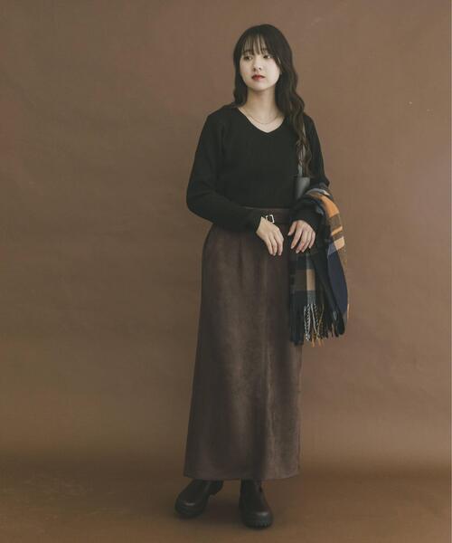 ITEMS URBANRESEARCH(アイテムズ アーバンリサーチ)の「『洗濯可』フワフワリブVネックニット(ニット/セーター・レディース・グレー/ブラック/オレンジ/ホワイト・FREE)」の7枚目の写真