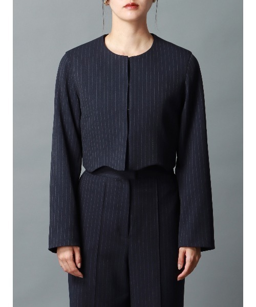 CIS.（シス）の「CIS． ノーカラーブルゾン ウォッシャブル ストレッチ ポリエステルツイル ストライプ（ブルゾン・レディース・ベージュ/ネイビー・36(7号)/38(9号)）」の6枚目の写真