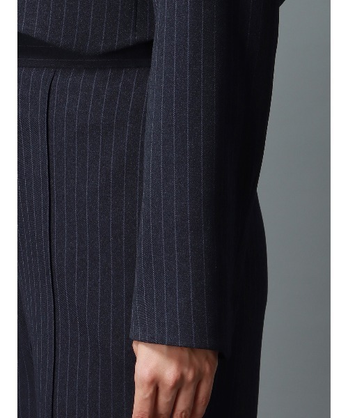 CIS.（シス）の「CIS． ノーカラーブルゾン ウォッシャブル ストレッチ ポリエステルツイル ストライプ（ブルゾン・レディース・ベージュ/ネイビー・36(7号)/38(9号)）」の11枚目の写真