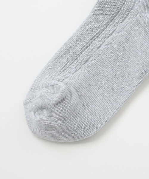 Tartine et Chocolat(タルティーヌエショコラ)の「【日本製】【お揃い】リボンロゴチャーム付きタイツ(80~140cm)(タイツ/ストッキング・キッズ・ネイビー/グレー/オフホワイト・M/L)」の13枚目の写真