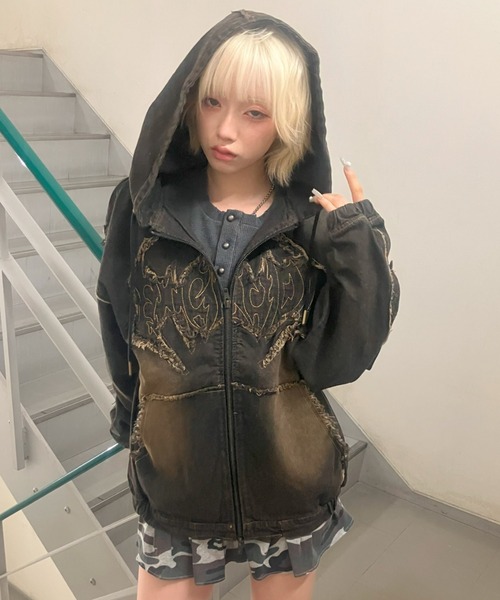 FREE DEE(フリー ディー)の「A'GEM/9 × .kom 『FREE DEE/フリーディー』 トライバルデニムジップアップパーカー(パーカー・メンズ・ブラック・M)」の9枚目の写真