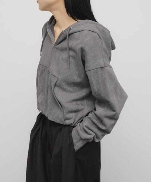 KBF（ケイビーエフ）の「フロントZIPショートフーディー（パーカー・レディース・チャコールグレー/アイボリー/グレー系その他・ONE）」の14枚目の写真