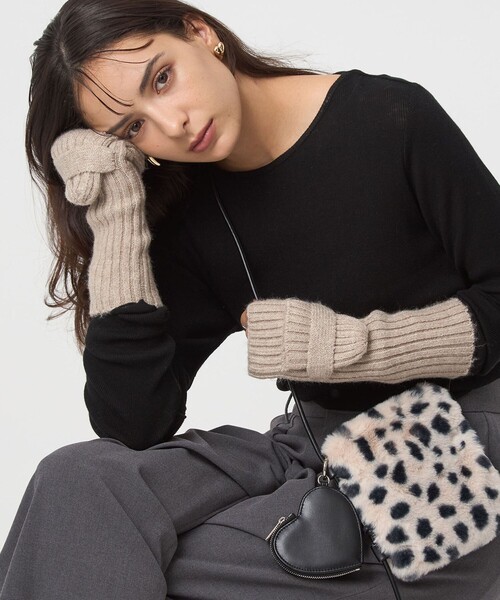 green label relaxing(グリーンレーベルリラクシング)の「2WAY フラップ アームウォーマー / 手袋(手袋・レディース・ライトブルー/ブラック/ライトグレー/ベージュ・FREE)」の3枚目の写真